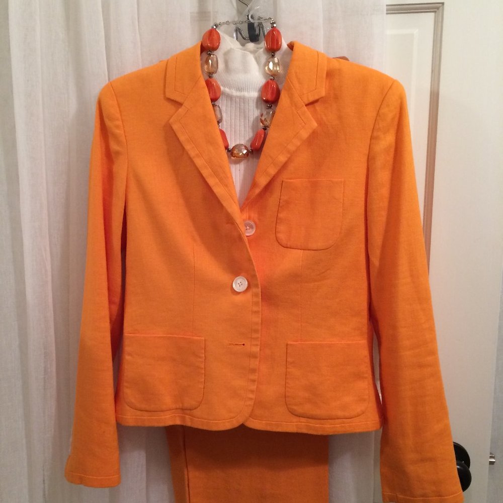 Is it a Lauren 100% LINEN SUIT or a road cone?